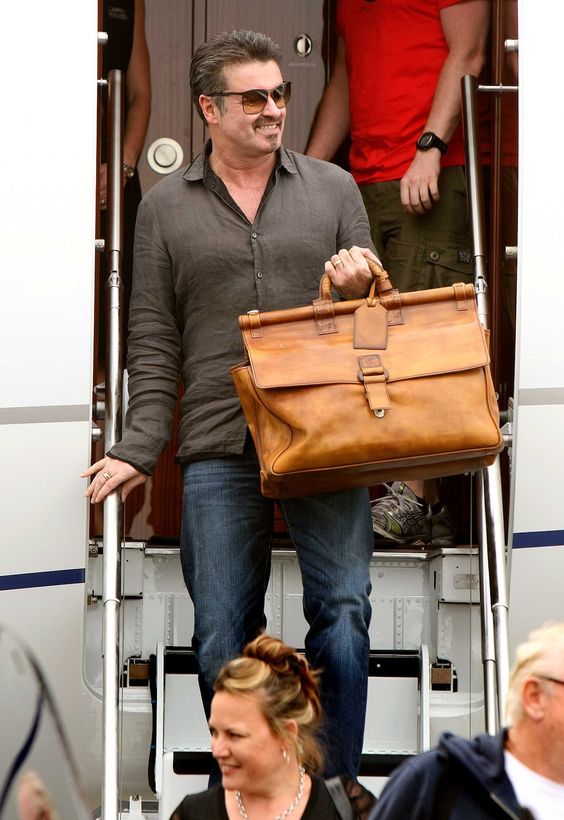 George Michael donates thousands to charity
